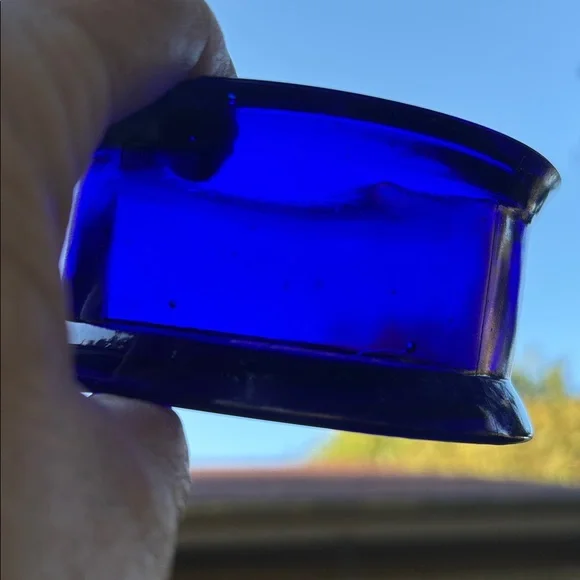 Caswell-Massey Cobalt Glass Jar - Picture 5 of 5